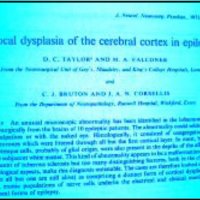 Fig 1. Faccímil del trabajo original que reporta las primeras descripciones de displasia cortical focal, de Taylor et al (1971).